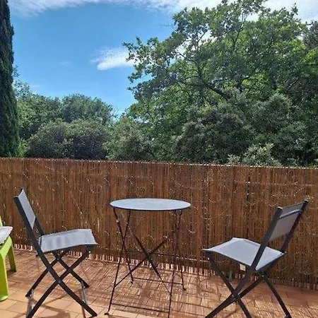 Du Chene 5 Personnes * Saint-Quentin-la-Poterie