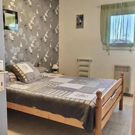 Apartment 5 Personnes
